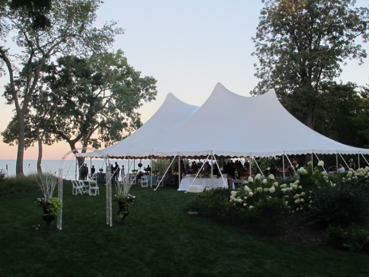 60' X 60' Pole Tent (twin cp)